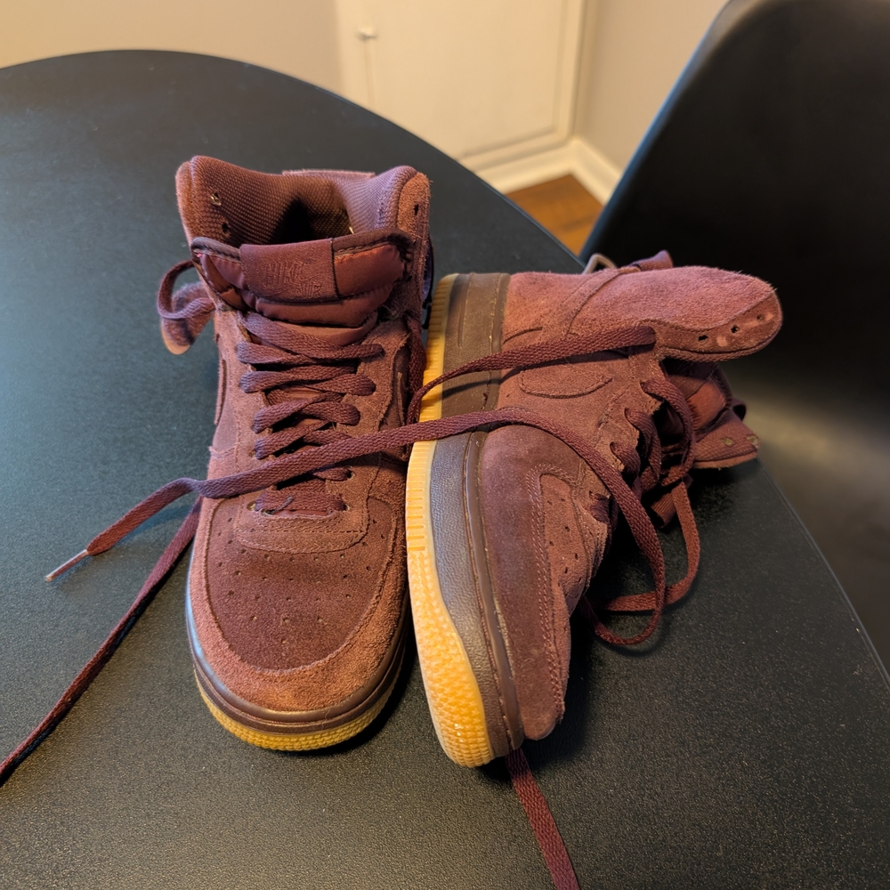 Nike Air Force One High SE Maroon Gum Athletic